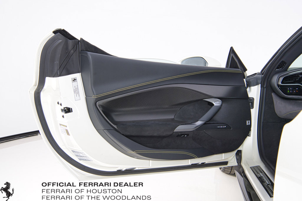 Used 2024 Ferrari 296 GTS RWD image 21
