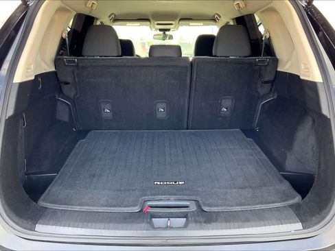 Used 2021 Nissan Rogue S FWD image 34