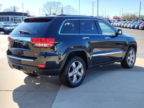 Used 2011 Jeep Grand Cherokee Overland AWD/4WD image 17