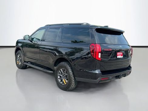 Used 2025 Ford Expedition Tremor AWD/4WD image 8