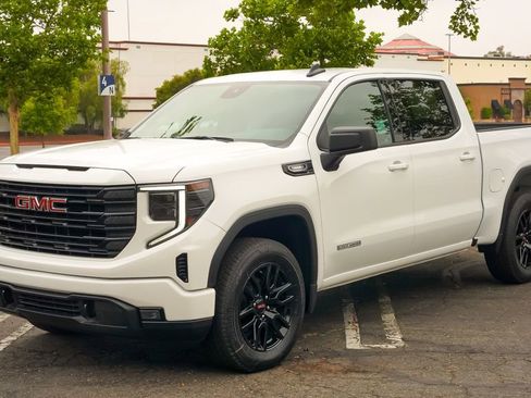 New 2026 GMC Sierra 1500 Elevation image 3