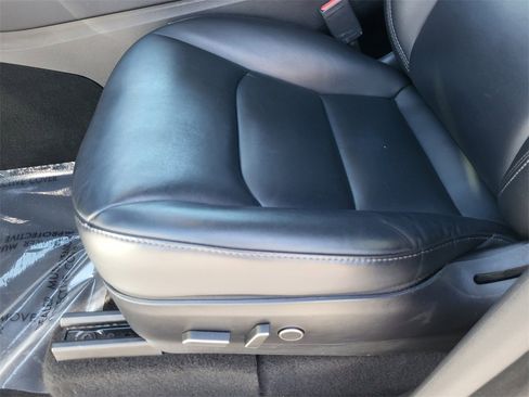 Used 2021 Tesla Model Y Long Range image 14