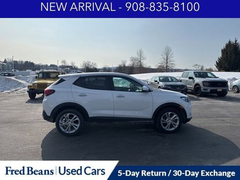 Used 2022 Buick Encore GX Preferred w/ Cold Weather Comfort Package image 9