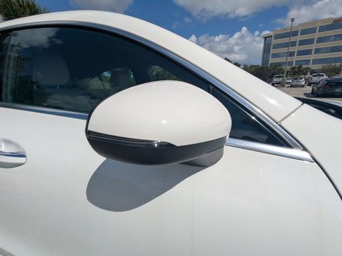 Used 2025 Mercedes-Benz CLA 250 4MATIC image 21