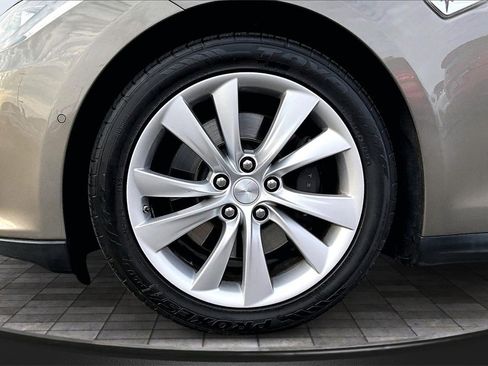 Used 2016 Tesla Model S 90D image 9