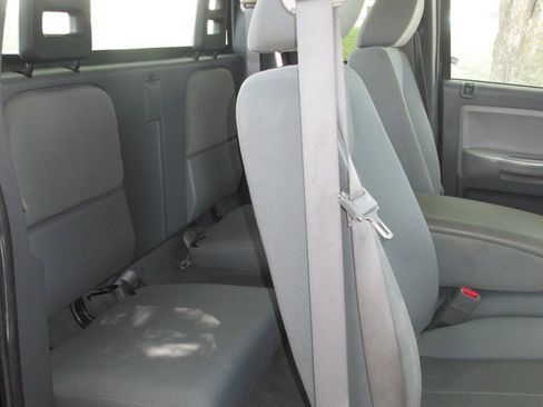 Used 2005 Dodge Dakota SLT AWD/4WD image 24