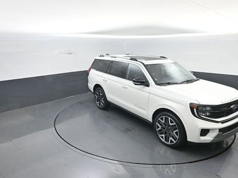 New 2026 Ford Expedition Platinum AWD/4WD image 25