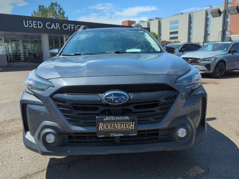Used 2025 Subaru Outback Onyx Edition w/ Tech Package 3 AWD/4WD image 2