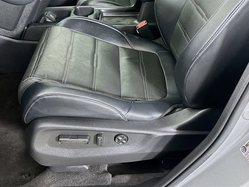 Certified 2019 Honda CR-V Touring image 29