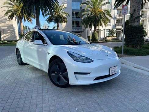 Used 2020 Tesla Model 3 Standard Range Plus RWD image 3