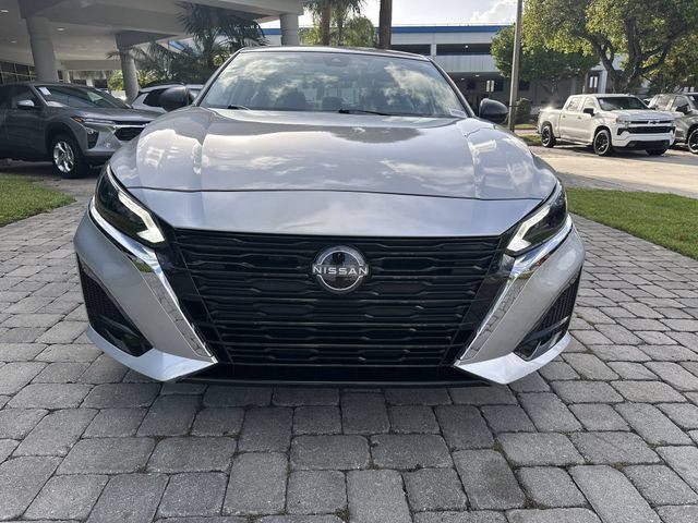 Used 2025 Nissan Altima 2.5 S FWD image 19