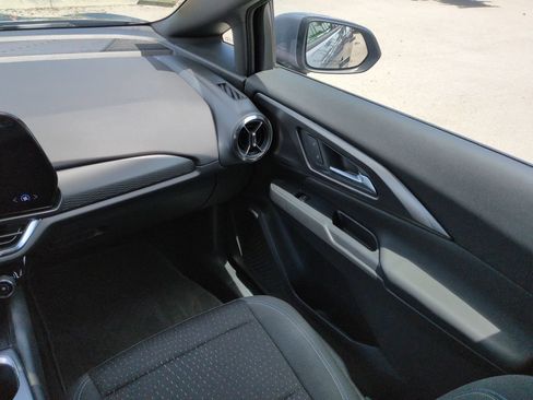 Used 2025 Chevrolet Equinox EV LT FWD image 17