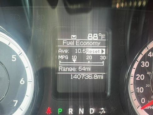 Used 2018 RAM 2500 Tradesman w/ Chrome Appearance Group AWD/4WD image 14