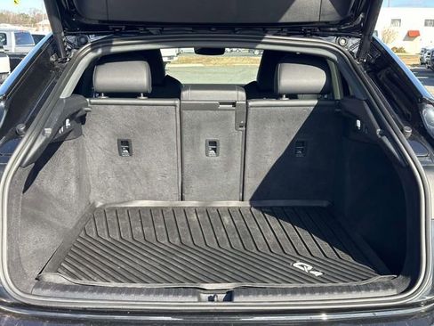 Used 2022 Audi Q4 e-tron Premium Plus image 12