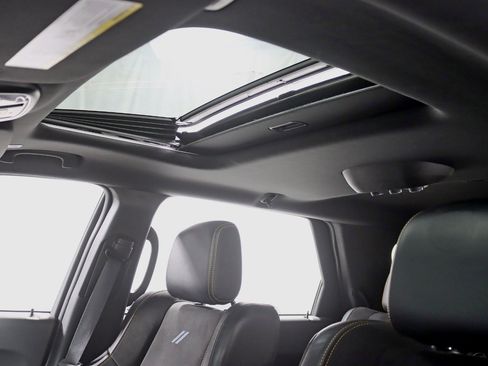 Used 2023 Dodge Durango R/T AWD/4WD image 30