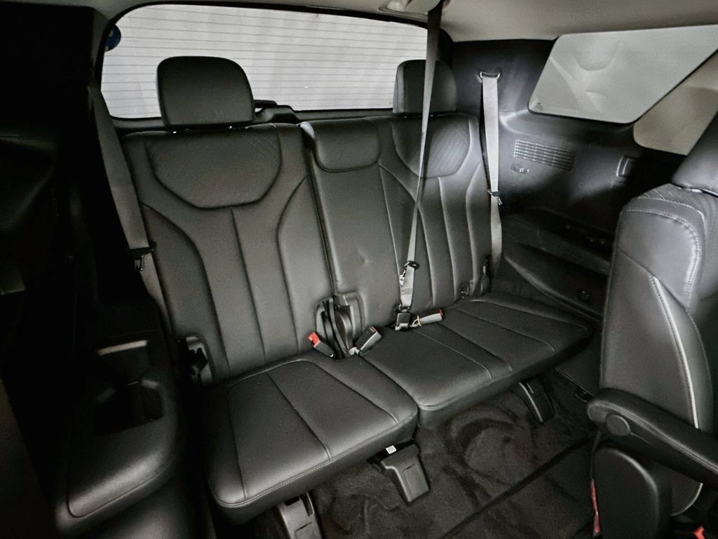 Used 2025 Hyundai Palisade XRT AWD/4WD image 9
