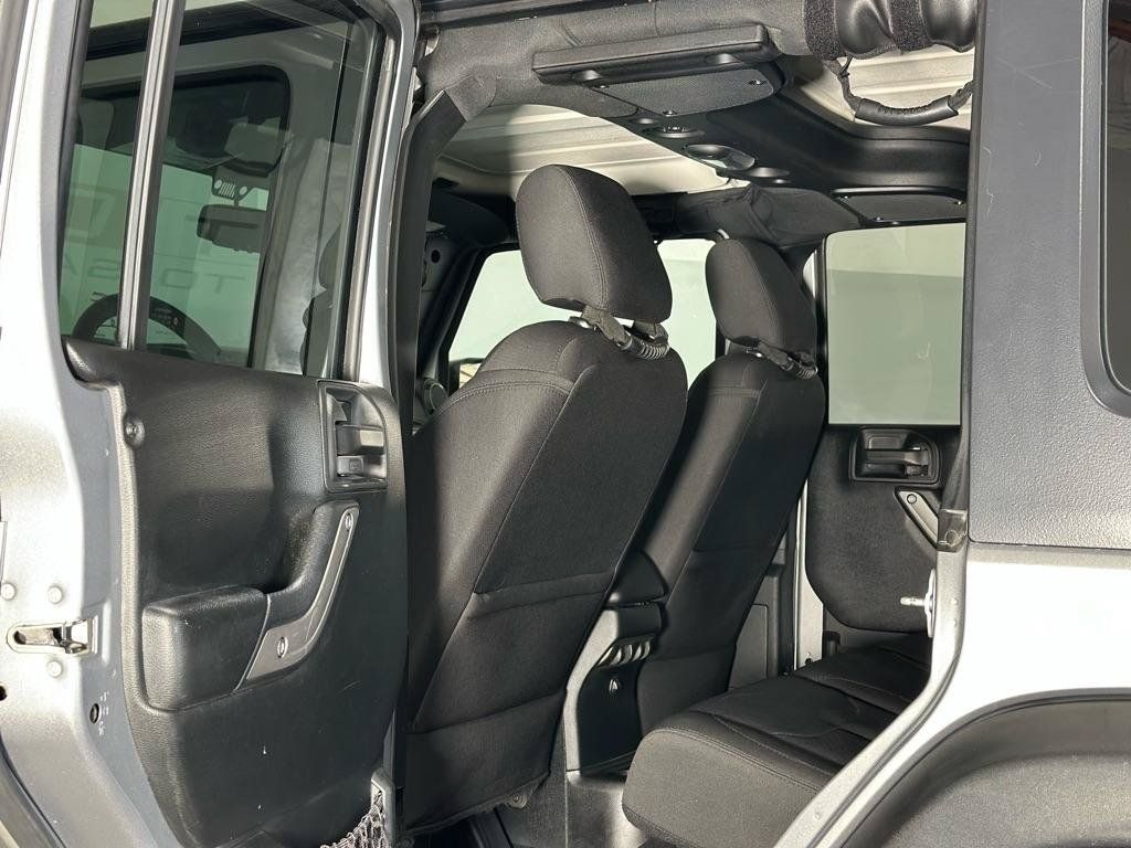 Used 2017 Jeep Wrangler Unlimited Sport w/ Quick Order Package 24S AWD/4WD image 12