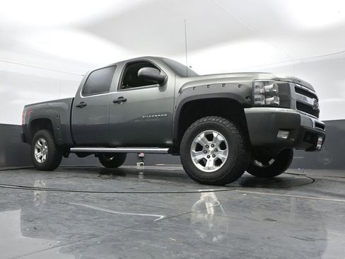Used 2011 Chevrolet Silverado 1500 LT w/ All-Star Edition AWD/4WD image 30