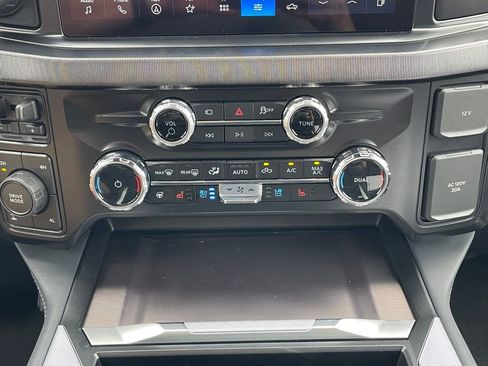 New 2026 Ford F250 Platinum AWD/4WD image 16