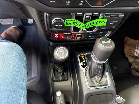 New 2025 Jeep Wrangler Unlimited Rubicon w/ Technology Group image 26