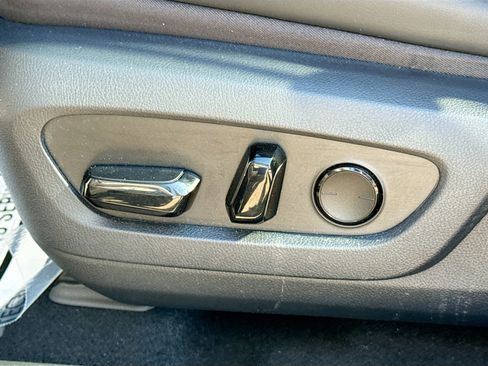 Used 2024 Lexus RX 500h F Sport w/ Convenience Package image 26