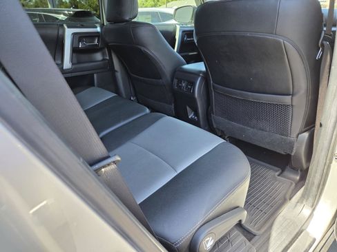 Used 2022 Toyota 4Runner SR5 Premium w/ Moonroof Package AWD/4WD image 19