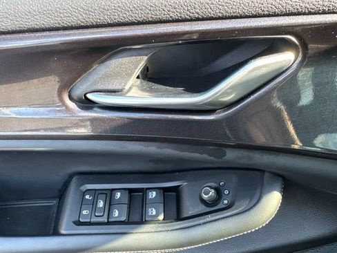 Used 2023 Jeep Grand Cherokee Altitude AWD/4WD image 30