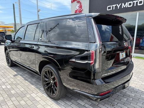 Used 2022 Cadillac Escalade ESV Sport w/ Touring Package AWD/4WD image 5