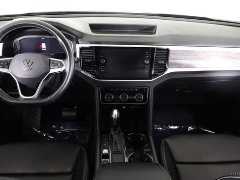 Used 2022 Volkswagen Atlas Cross Sport SE FWD image 36
