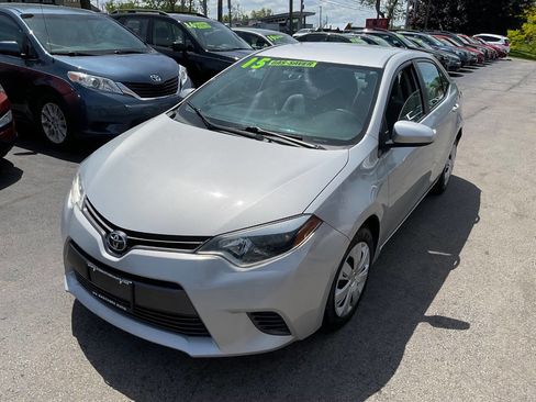 Used 2015 Toyota Corolla LE FWD image 5