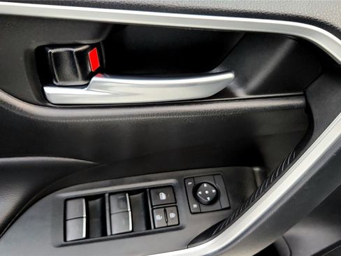 Used 2023 Toyota RAV4 XLE w/ Convenience Package image 23