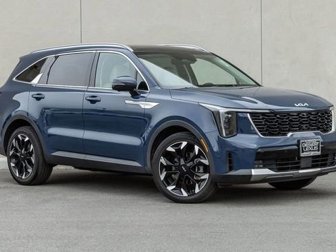 Used 2024 Kia Sorento SX image 17