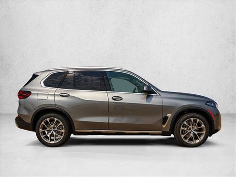 New 2026 BMW X5 xDrive40i w/ Climate Comfort Package AWD/4WD image 4