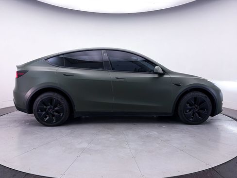 Used 2023 Tesla Model Y Long Range AWD/4WD image 34