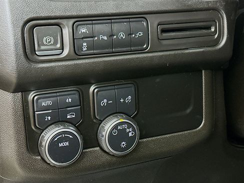 Used 2021 Chevrolet Tahoe RST w/ Luxury Package image 10