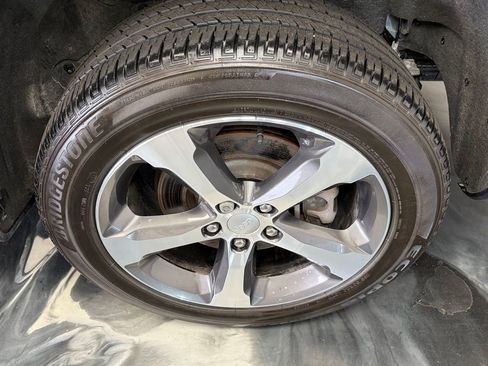 Used 2024 Jeep Grand Cherokee L Limited w/ Trailer Tow Prep Group image 24