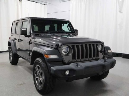 Used 2018 Jeep Wrangler Unlimited Sport S AWD/4WD image 13