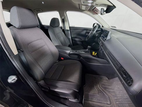 Used 2023 Honda HR-V LX image 28