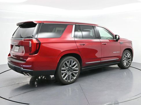 Used 2025 GMC Yukon Denali Ultimate AWD/4WD image 7