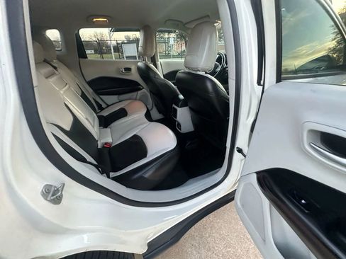 Used 2020 Jeep Compass Limited image 23