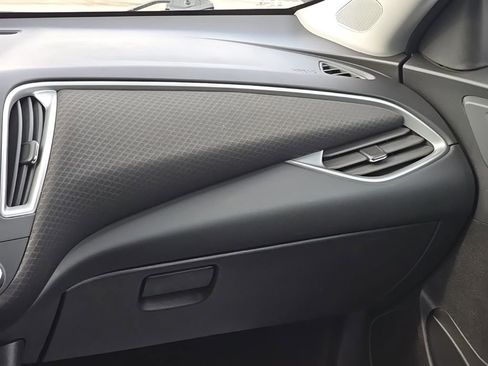 Used 2022 Chevrolet Malibu RS image 29