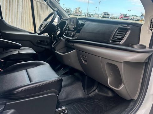Used 2025 Ford Transit 250 148 High Roof Extended RWD image 29