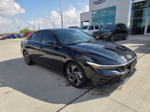 Used 2024 Hyundai Elantra SEL w/ Convenience Package image 1