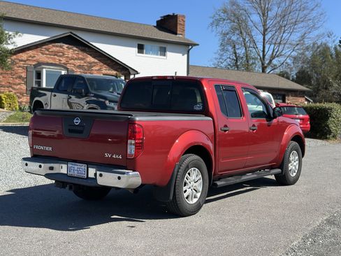 Used 2016 Nissan Frontier SV w/ SV Value Truck Package image 3