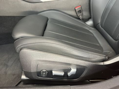 Used 2022 BMW 330i Sedan w/ Driving Assistance Package RWD image 14