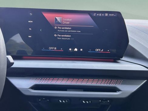 Used 2025 BMW 228i xDrive w/ Technology Package image 13