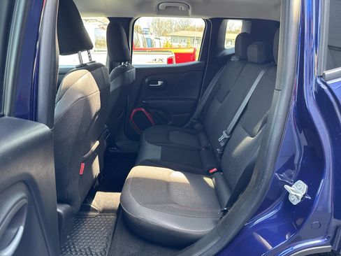 Used 2016 Jeep Renegade Trailhawk w/ Cold Weather Group image 19