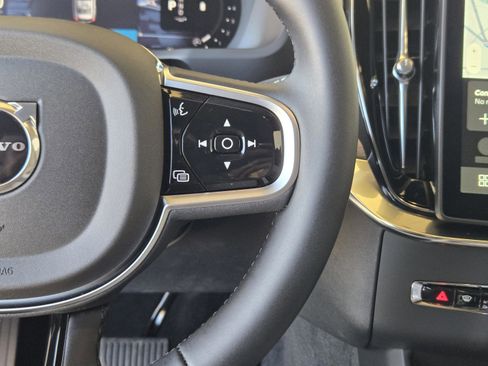 New 2026 Volvo XC90 B6 Plus w/ Protection Package Premier AWD/4WD image 24