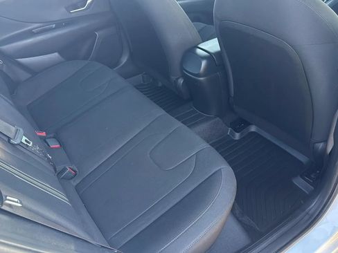 Used 2021 Hyundai Elantra SEL FWD image 18