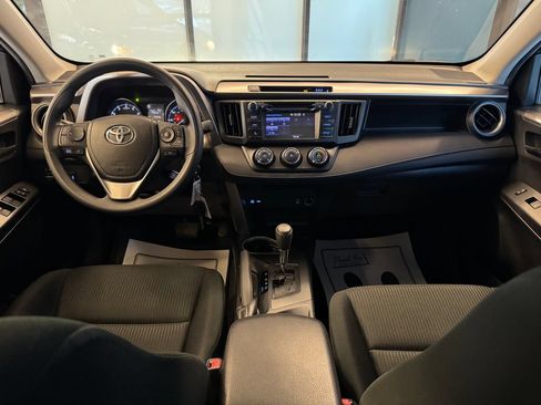 Used 2018 Toyota RAV4 LE w/ All Weather Liner Package AWD/4WD image 9